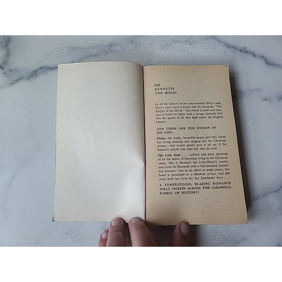 The Sword And The Rose By Victor Banis Paperback - Picture 2 of 10